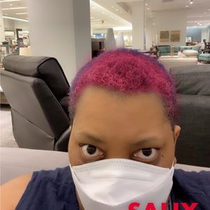 Meet your Posher, Lisa